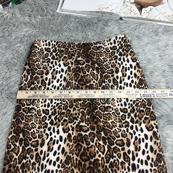 White House Black Market Leopard Print Skirt - Picture 4 of 8